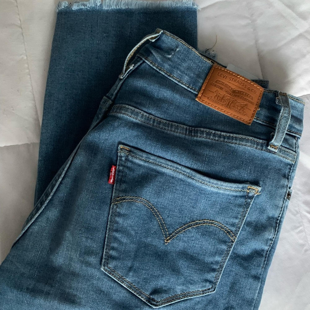 Levi High Raise Straight Crop Jeans
